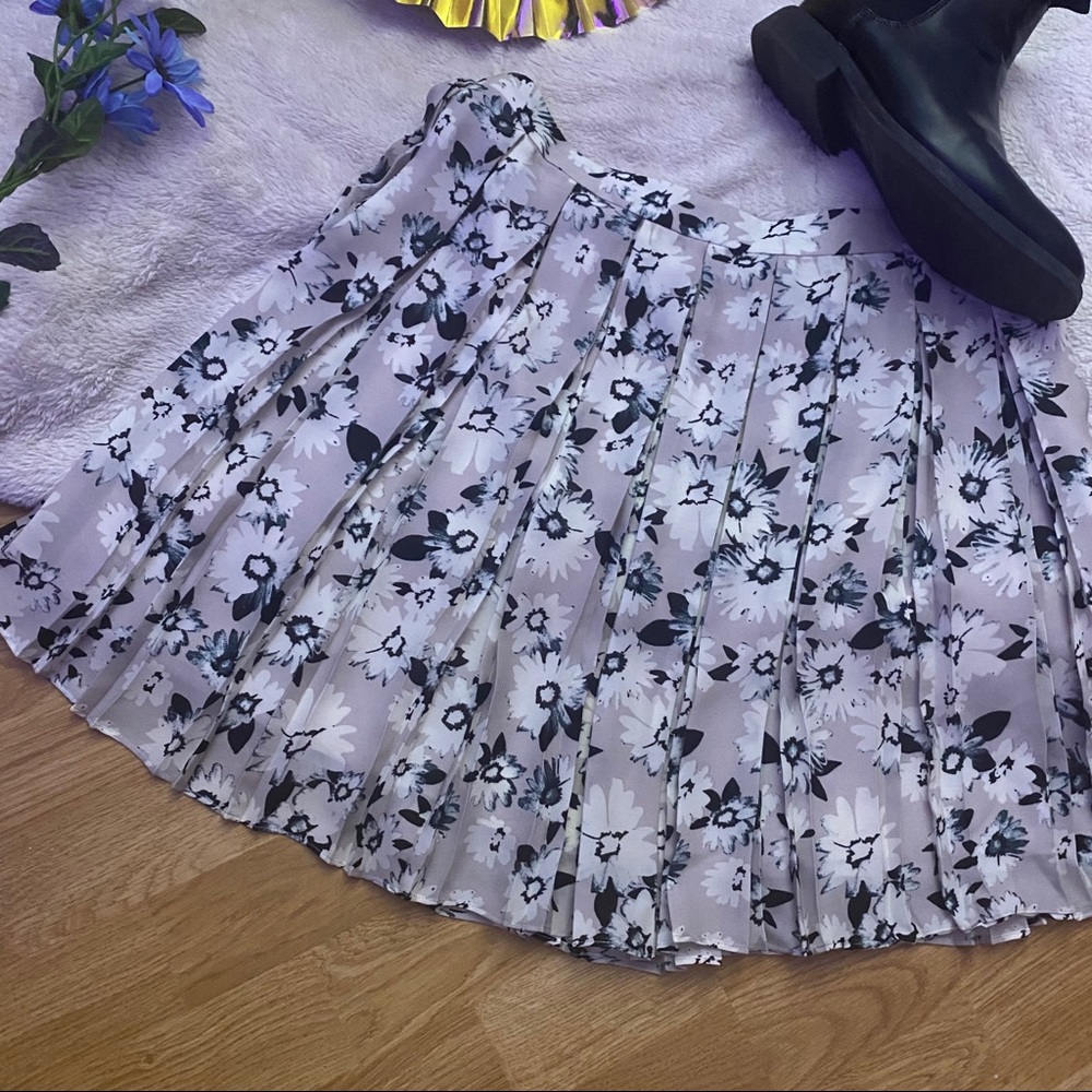 Banana republic pleat skirt